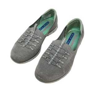 Skechers Stretch Fit Women’s  Size 6.5 Bungee Air Cooled Memory Foam Sneakers
